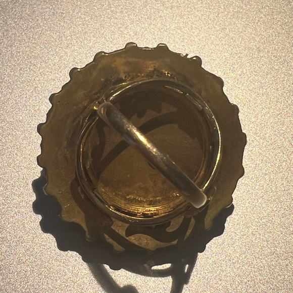 Spectacular Gold and Garnet Cocktail Ring - Picture 4 of 9